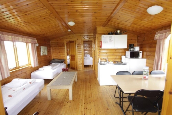 Hotel Hellisholar Cottages (Hlíðarendi)